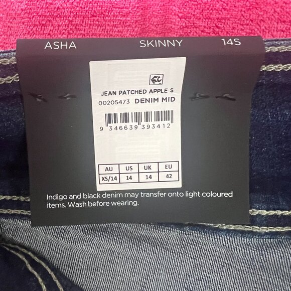 Patched Apple Skinny Denim Jeans - Picture 6 of 9